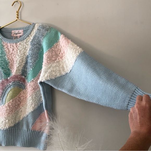 True Vintage Knit embroidered Sweater - Picture 8 of 9
